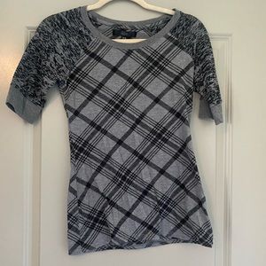 Grey 3-quarter sleeve T-shirt